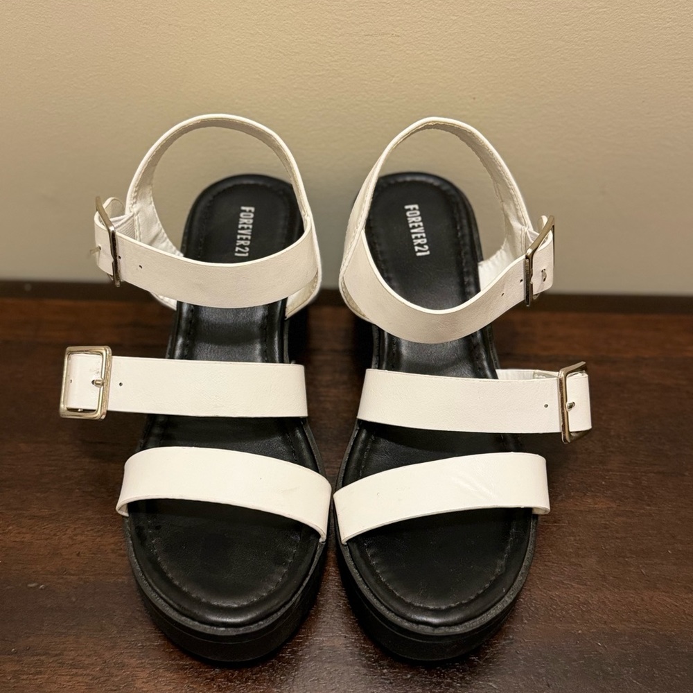 White Sandals size 7 US Women’s